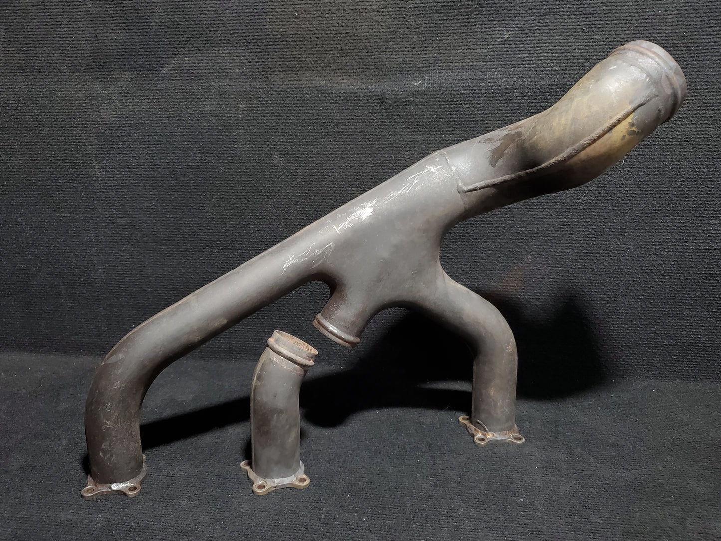 Exhaust Stack Assy LH - Hanlon and Wison - C-FMKY