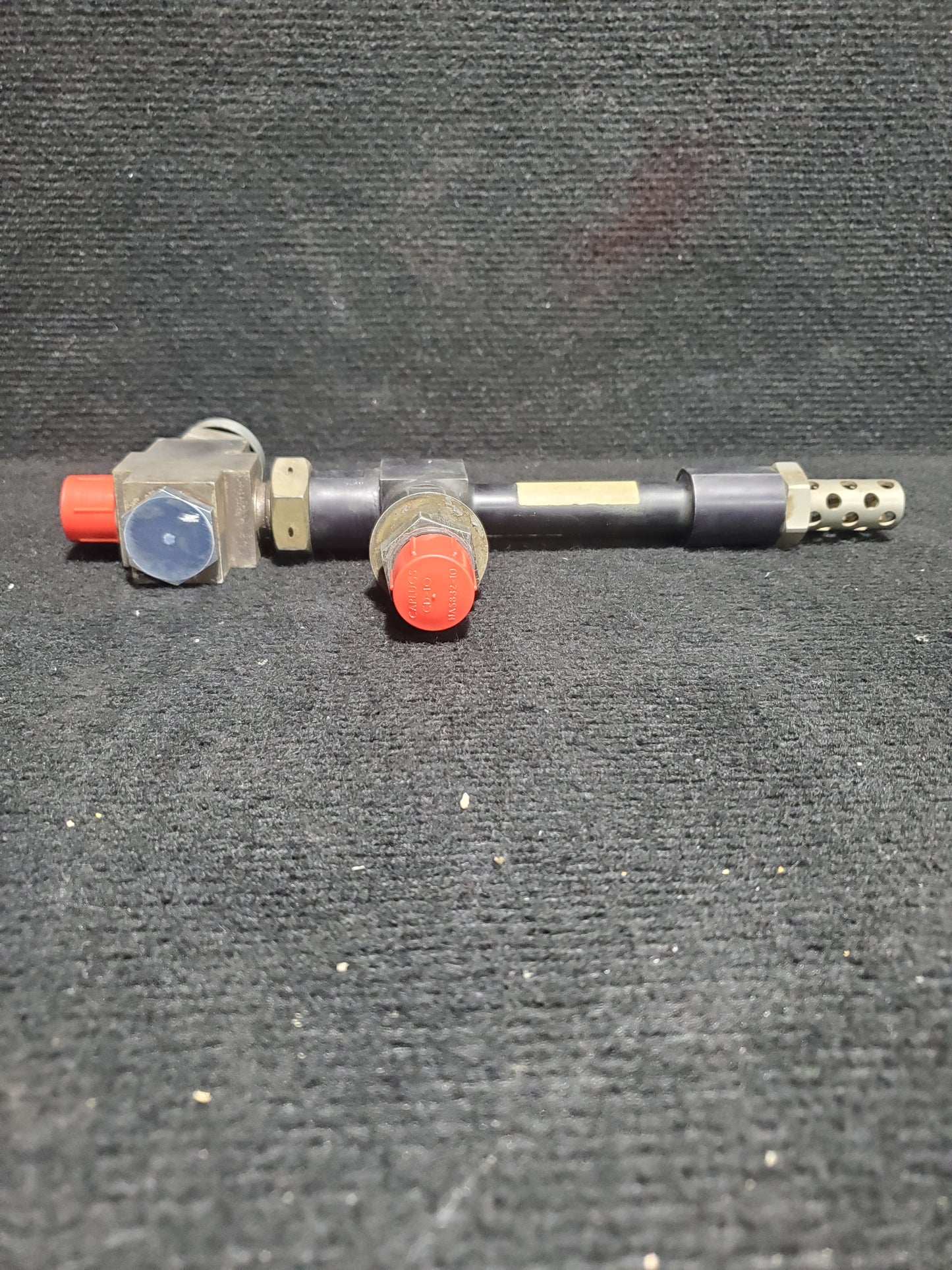 Ejector and Cross - Cessna - 5Y-ZBW