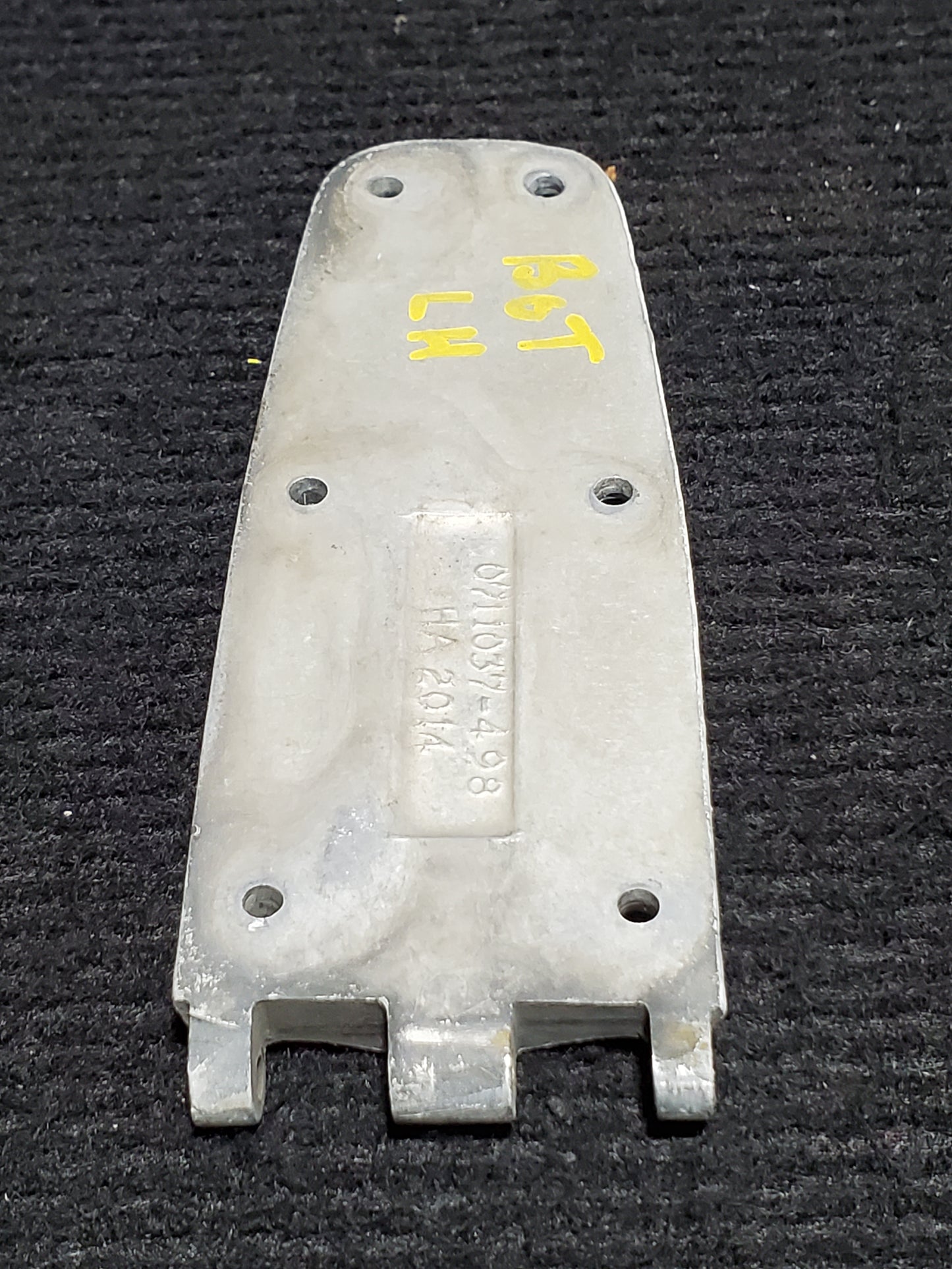 Door Hinge - Lower LH Aft - Cessna - MISC