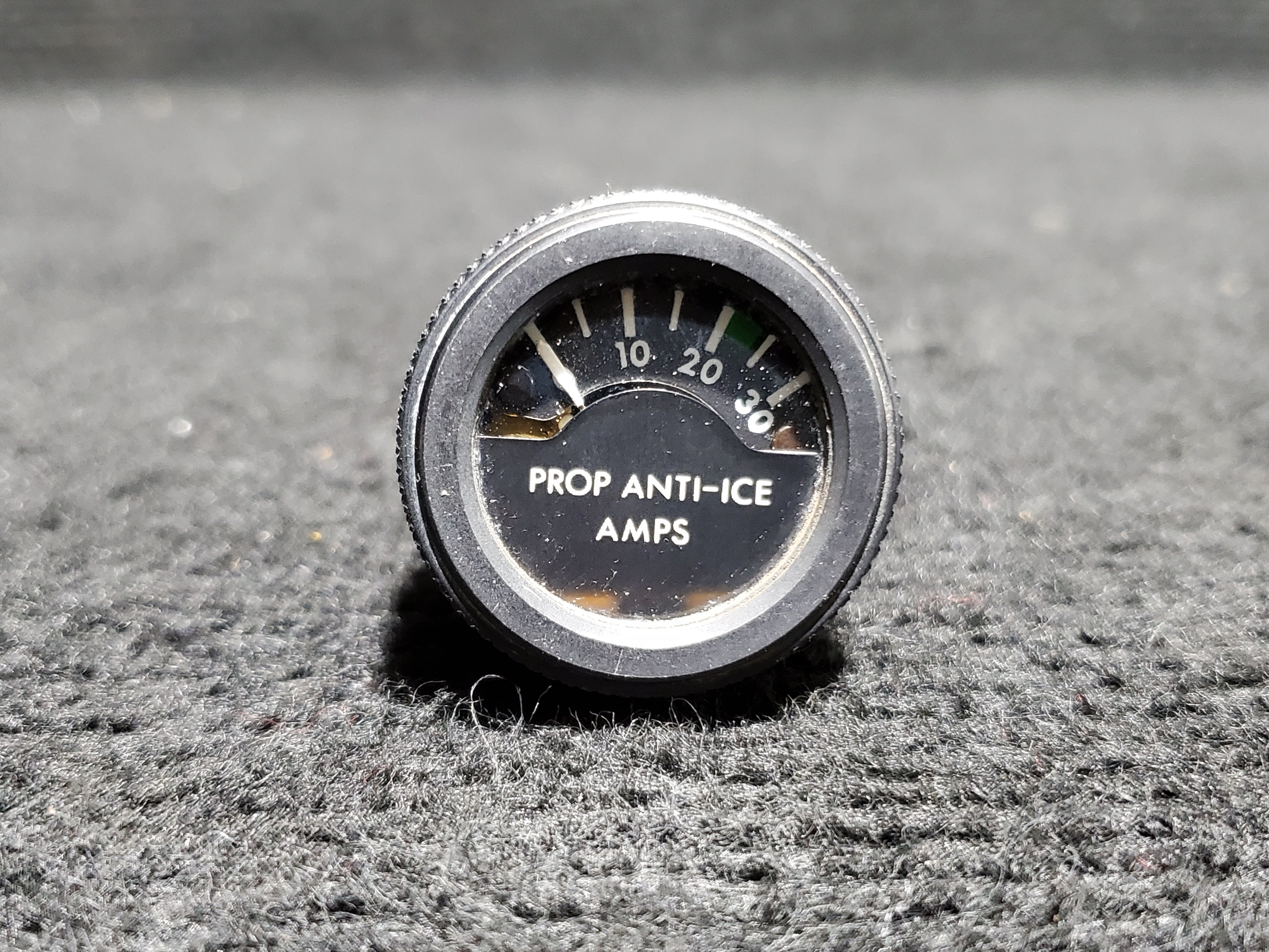 Propeller Anti-Ice Ammeter Indicator - Cessna - 5H-NWA – Global ...