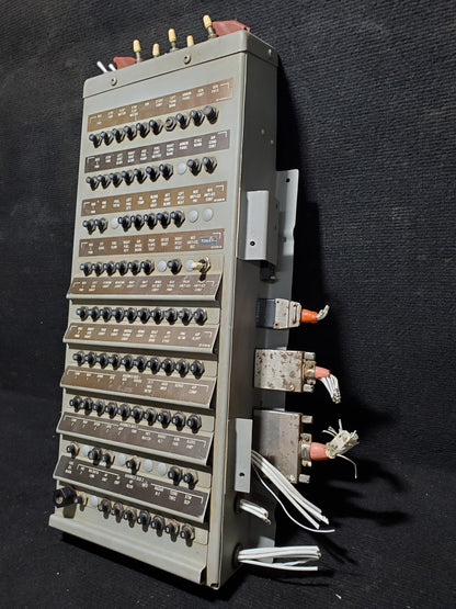 Circuit Breaker Panel Assy - Cessna - 5H-TAZ