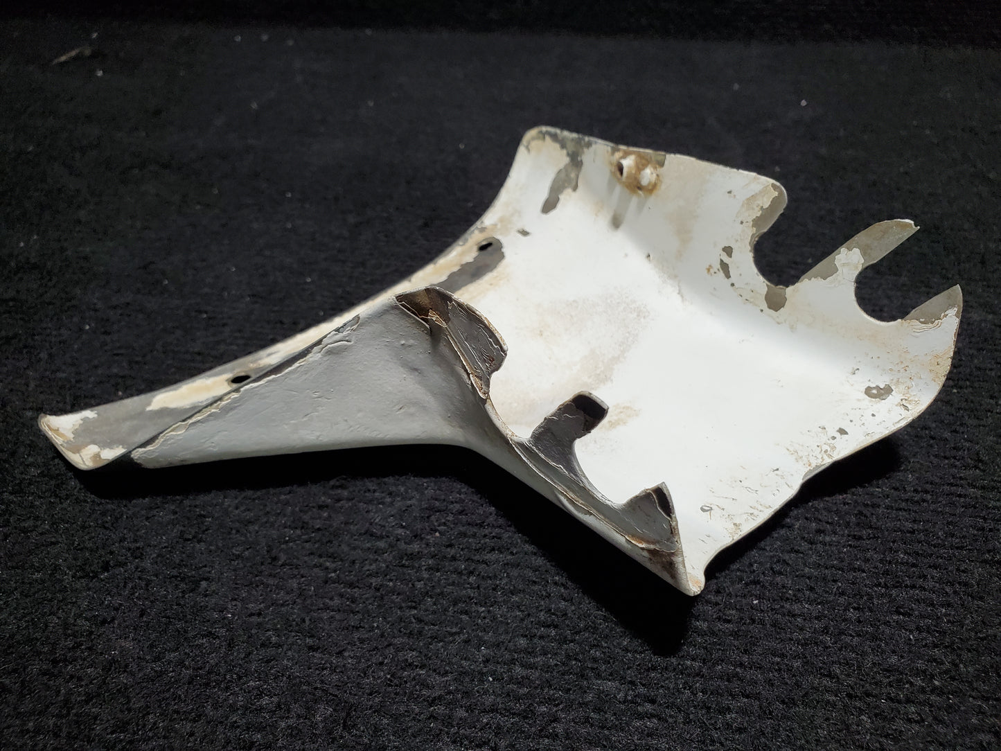 Axle Cover Assy - LH - Cessna - 5H-NWA