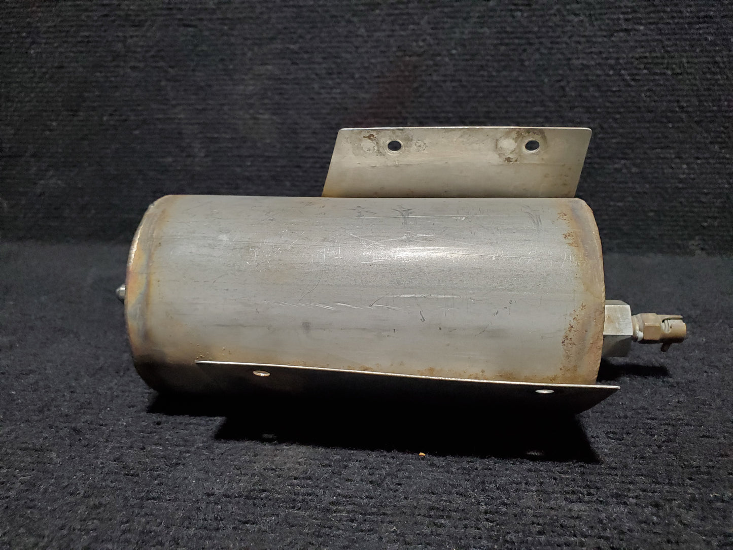 EPA Can Assy - Cessna - 5H-NWA