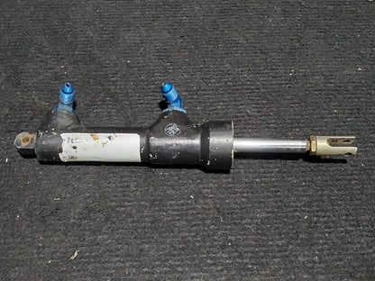 Brake Master Cylinder - Cessna - 5Y-ZBW