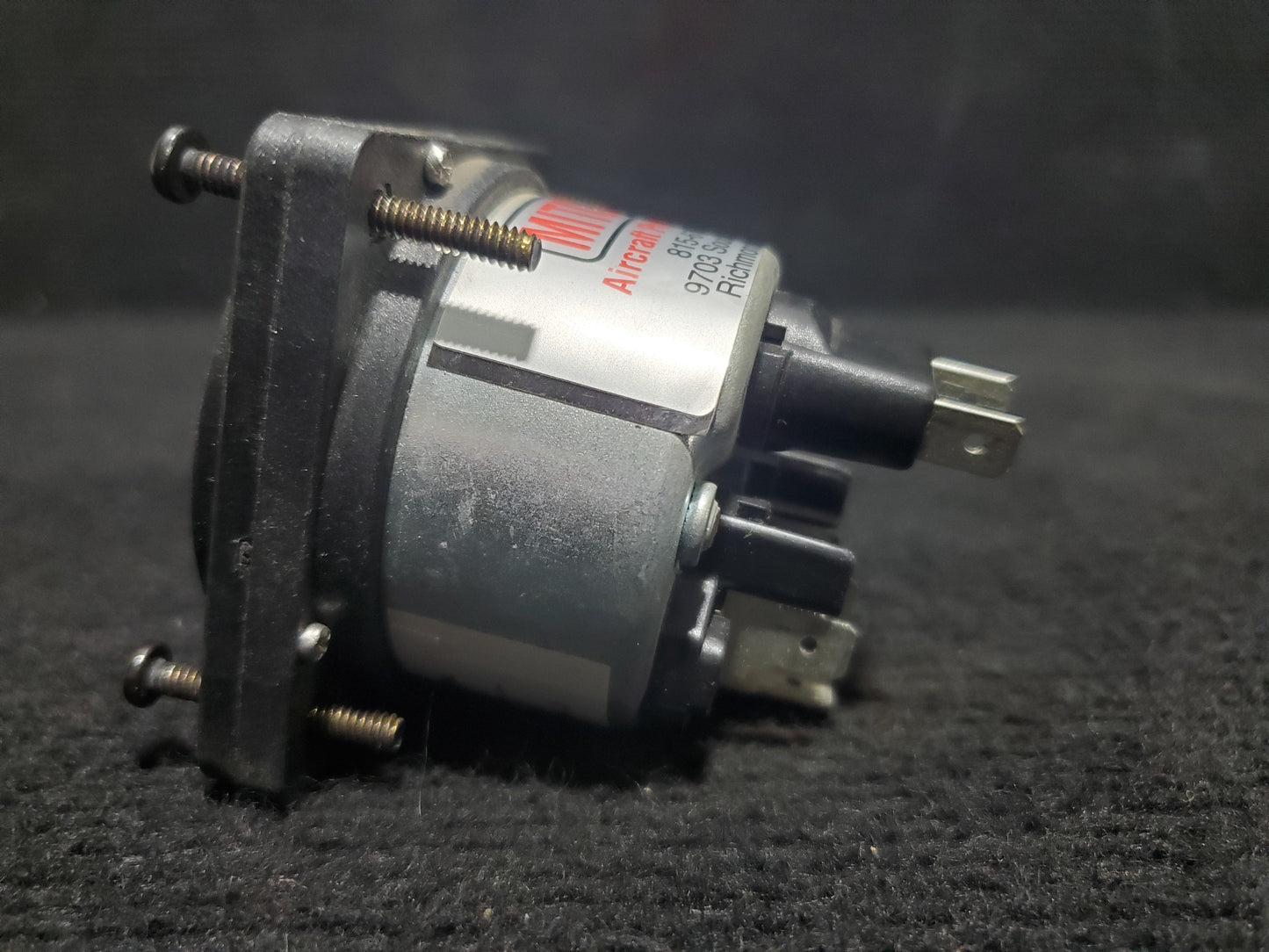 Fuel Quantity Gauge - Mitchell Aircraft - 5Y-FOO