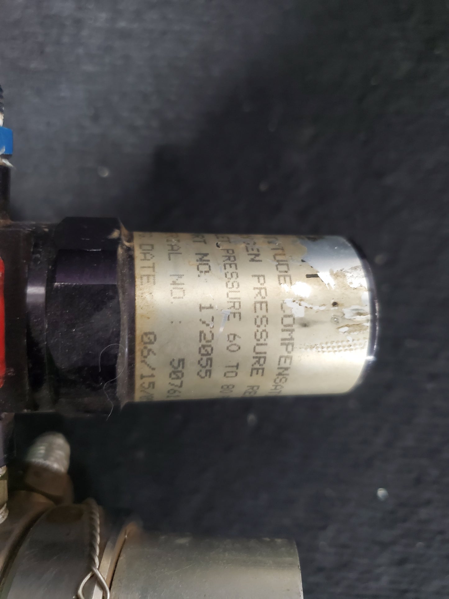 Oxygen Cylinder and Regulator - 5H-NWA