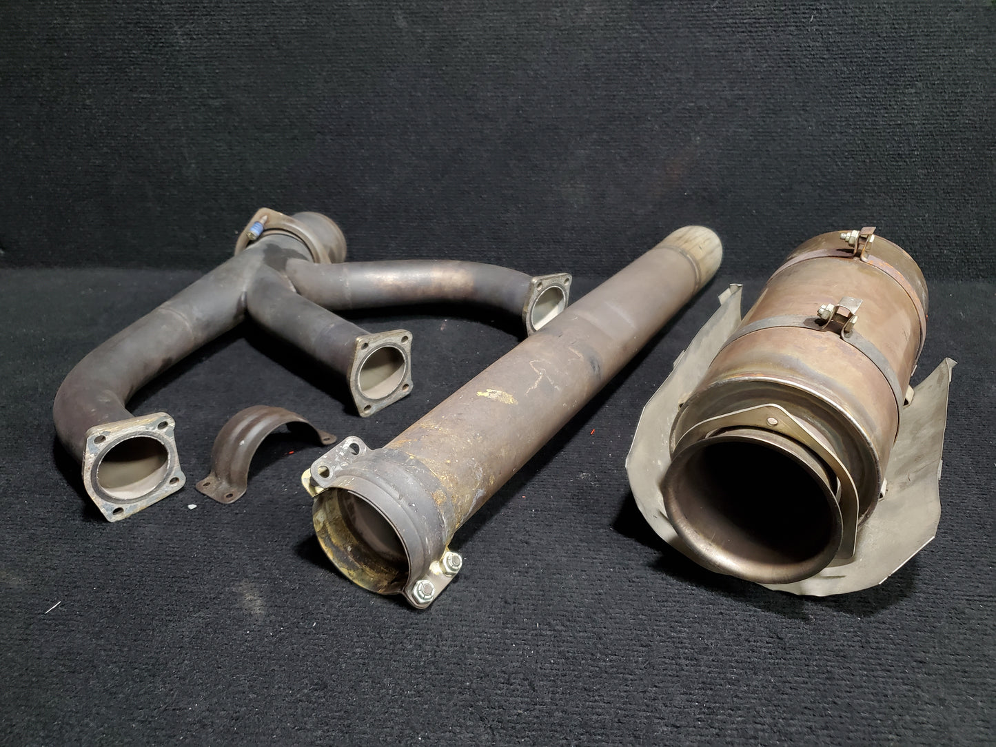 Exhaust Stack and Muffler Assy RH - Beechcraft - C-GRMK