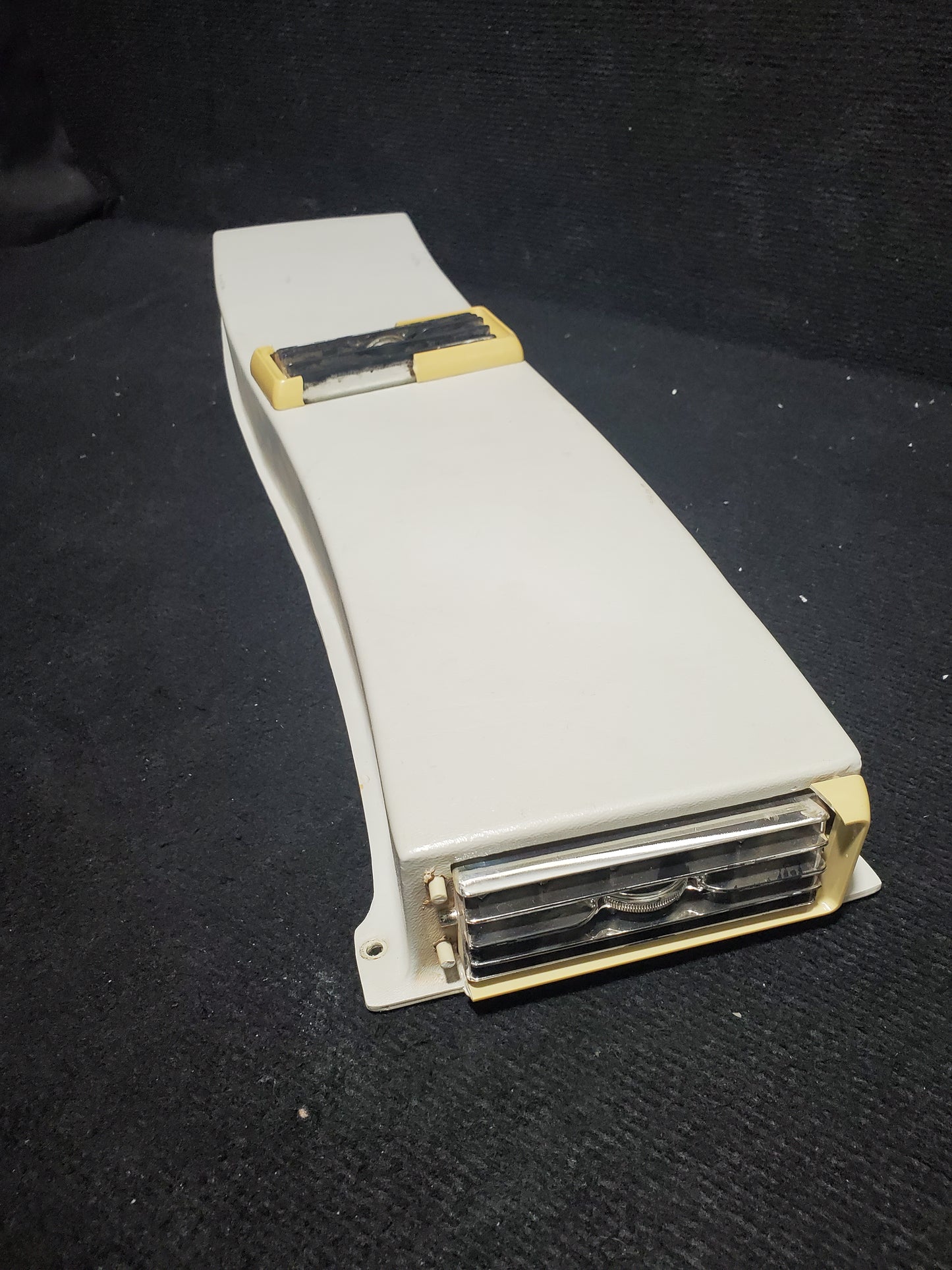 Duct Assy - RH A/C - Cessna - 5Y-ZBW