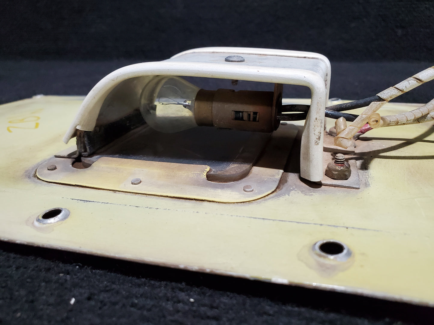 Access Cover w/ Courtesy Light - LH - Cessna - 5Y-ZBW
