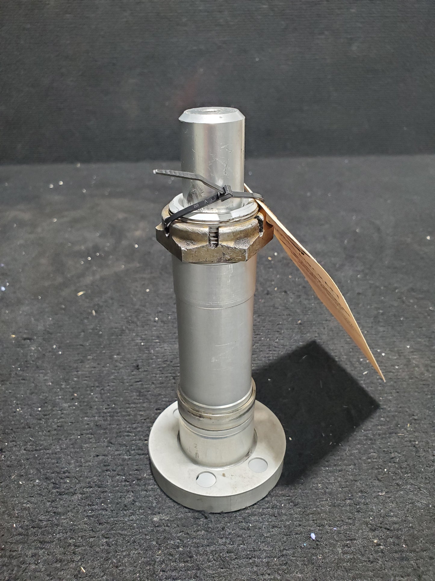 Axle - Cirrus - C-GDJL