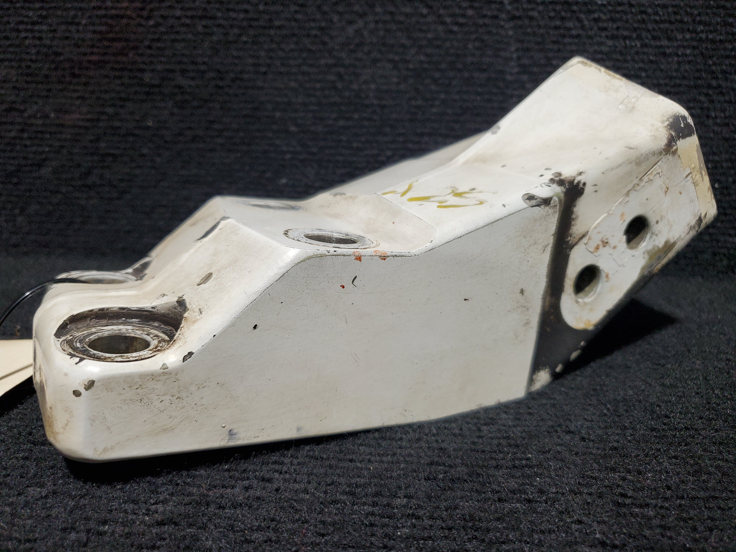 MLG Axle Fitting - Cessna 208B - OO-SEX