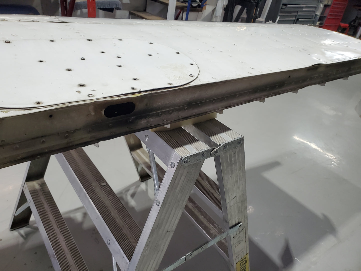 Horizontal Stabilizer - Cessna 208 Caravan - 5Y-ZBW