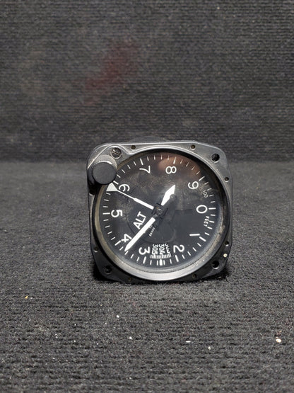 Altimeter - United Instruments - Core - C-GYFD
