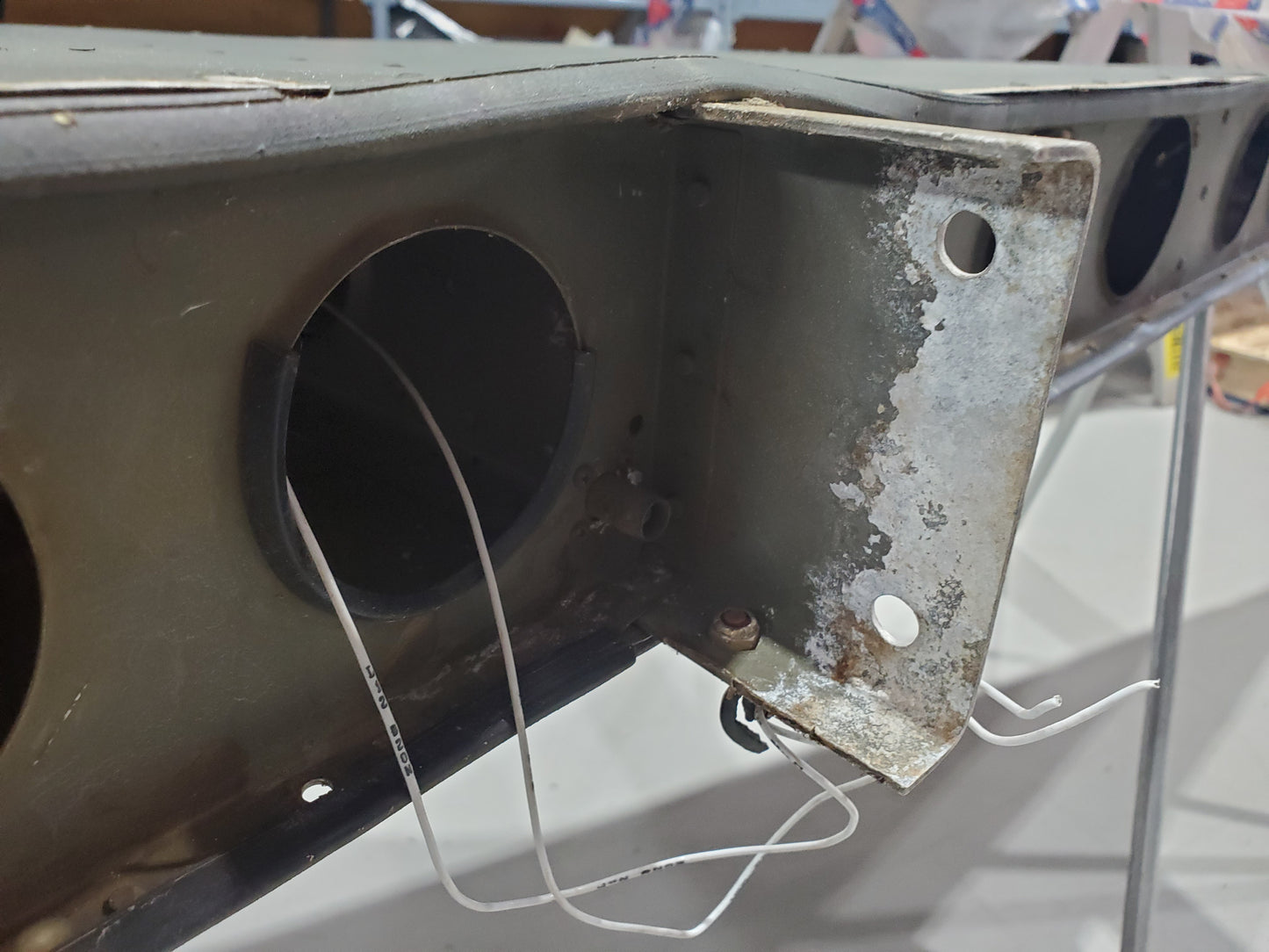 Fin Assembly with Dorsal - Cessna 185 - 721