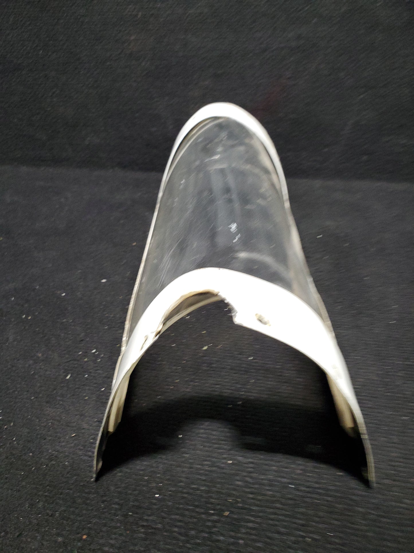 Landing and Taxi Light Lens Assy - RH - Cessna - 5H-NWA