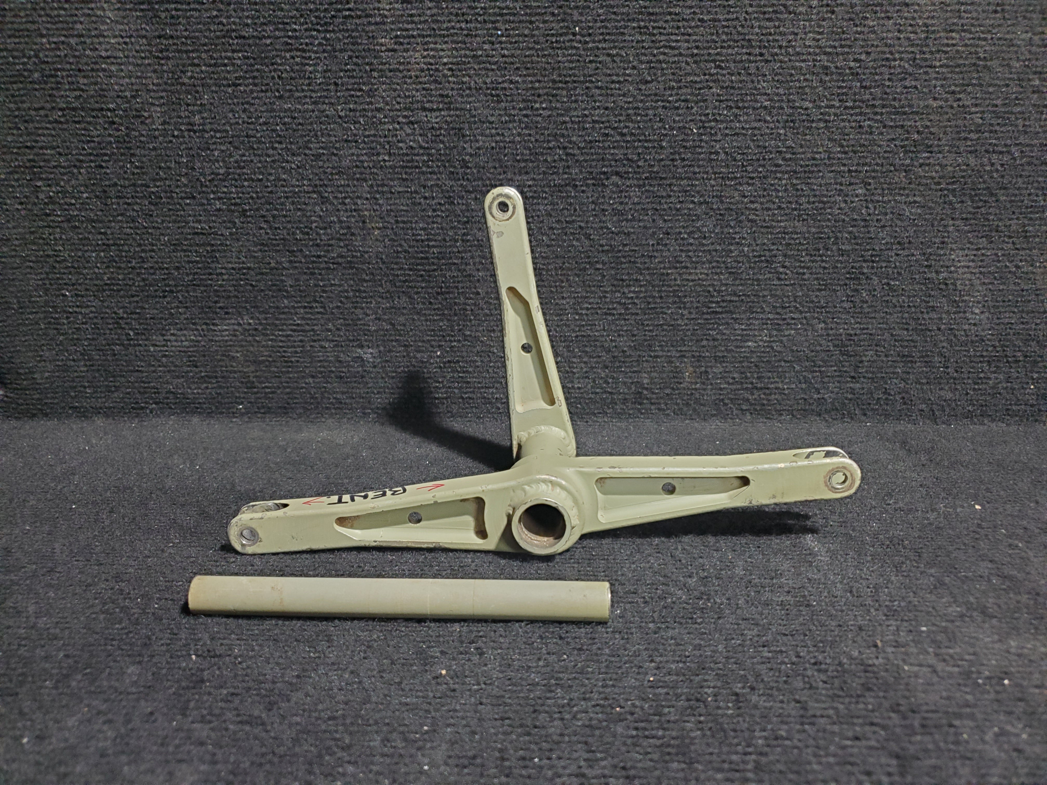 Flap Bellcrank Assy RH - Cessna 208B - 5Y-RNA – Global Aircraft