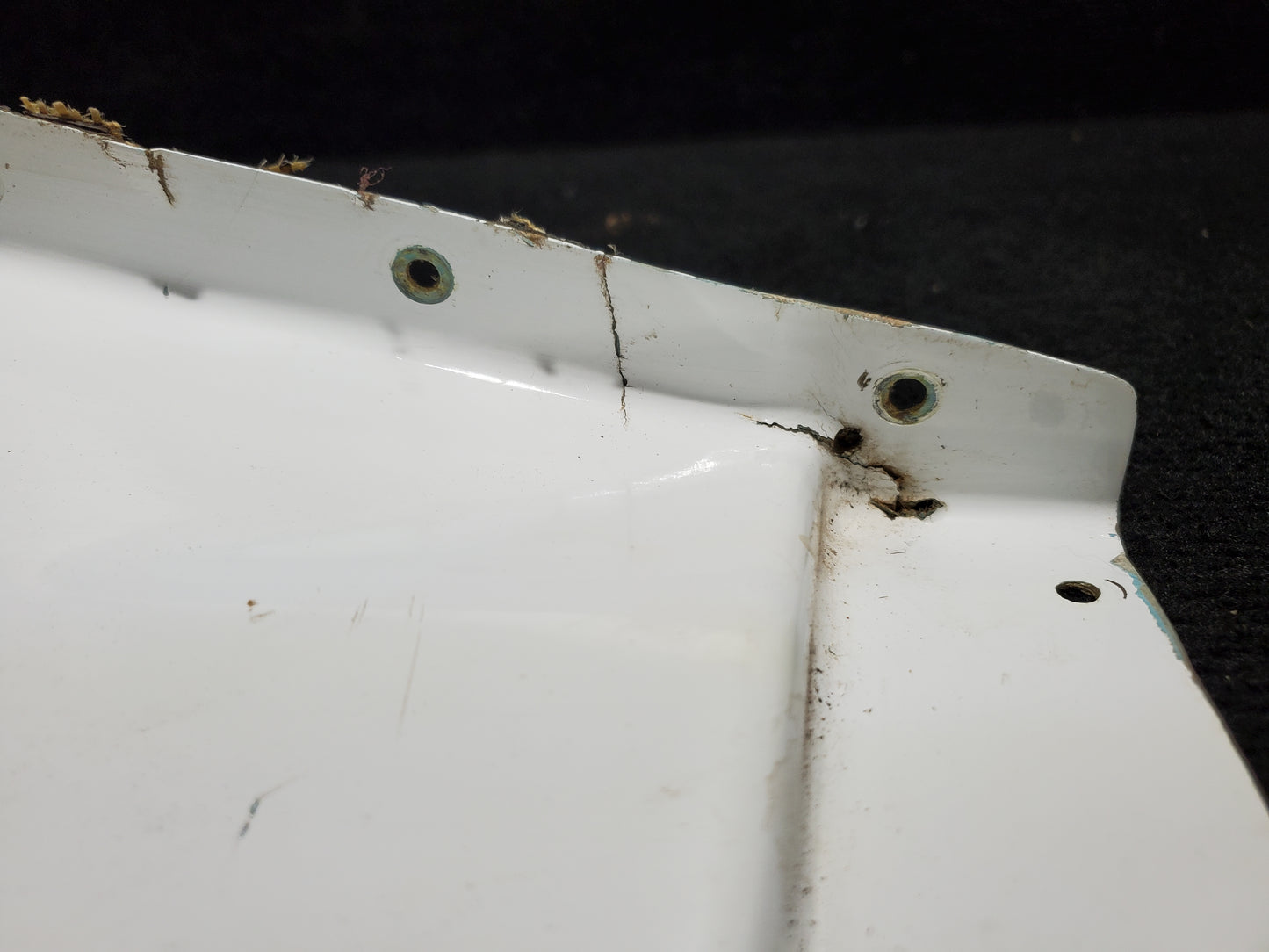 Main Gear Strut Cover - RH (Cargo Pod) - Cessna - 5H-TAZ