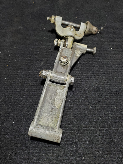 NLG Steering Yoke Assembly - Beechcraft - C-GRMK