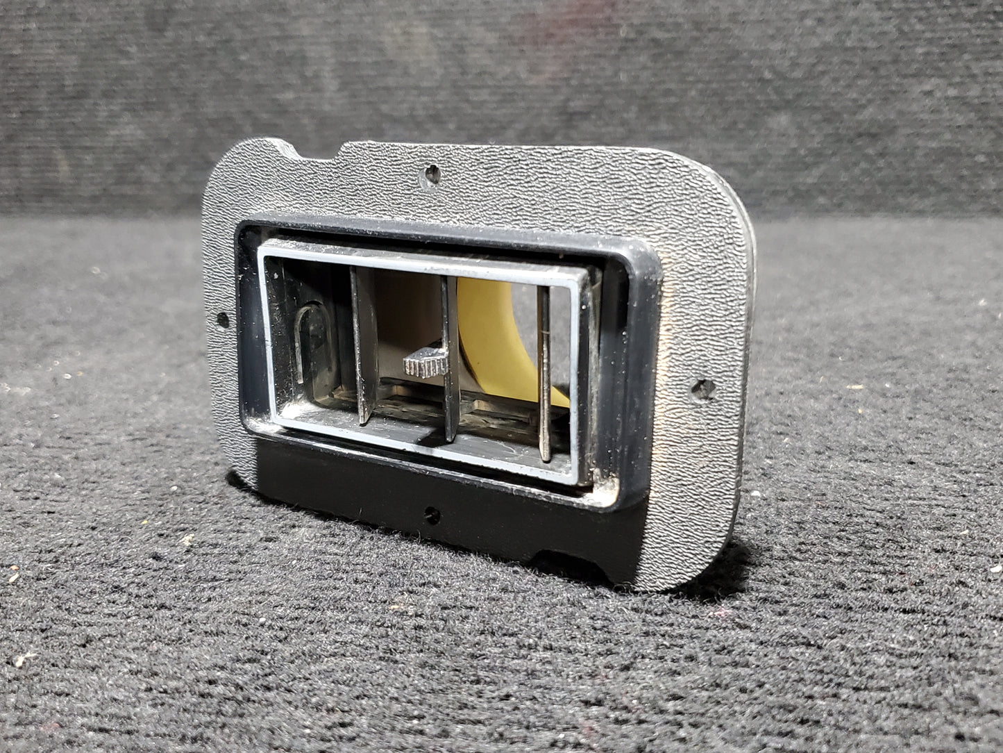 Outlet Housing Assy - Cessna - 5Y-ZBW