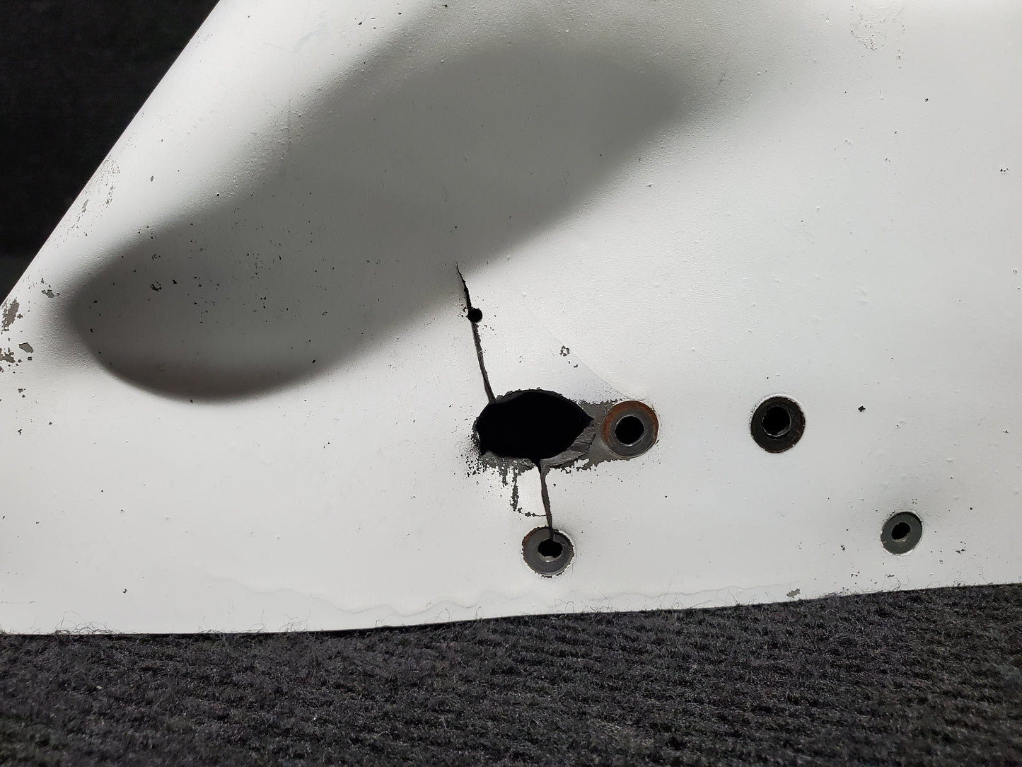 Tail Fin Assy with Flashing Becon Light - Cessna - C-FFTB