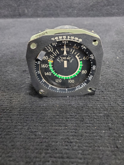 Airspeed Indicator - Sigma Tek - 5H-NWA