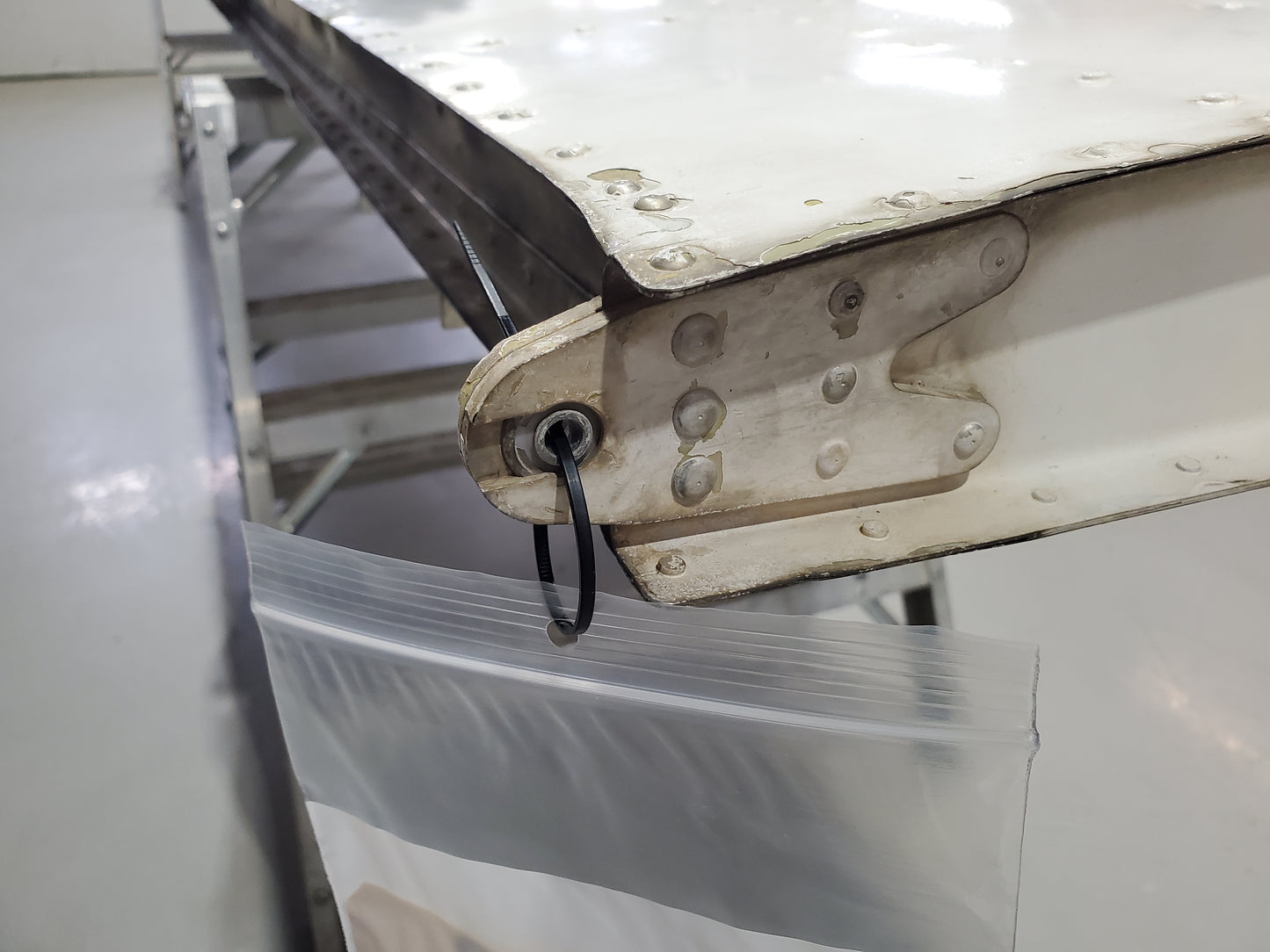 Horizontal Stabilizer - Cessna 208 Caravan - 5Y-ZBW