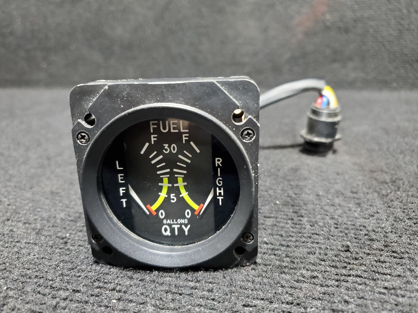 Fuel Quantity Indicator - Rochester Gauges - C-GDJL
