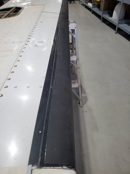 Horizontal Stabilizer - Cessna 208B Caravan - 5H-NWA