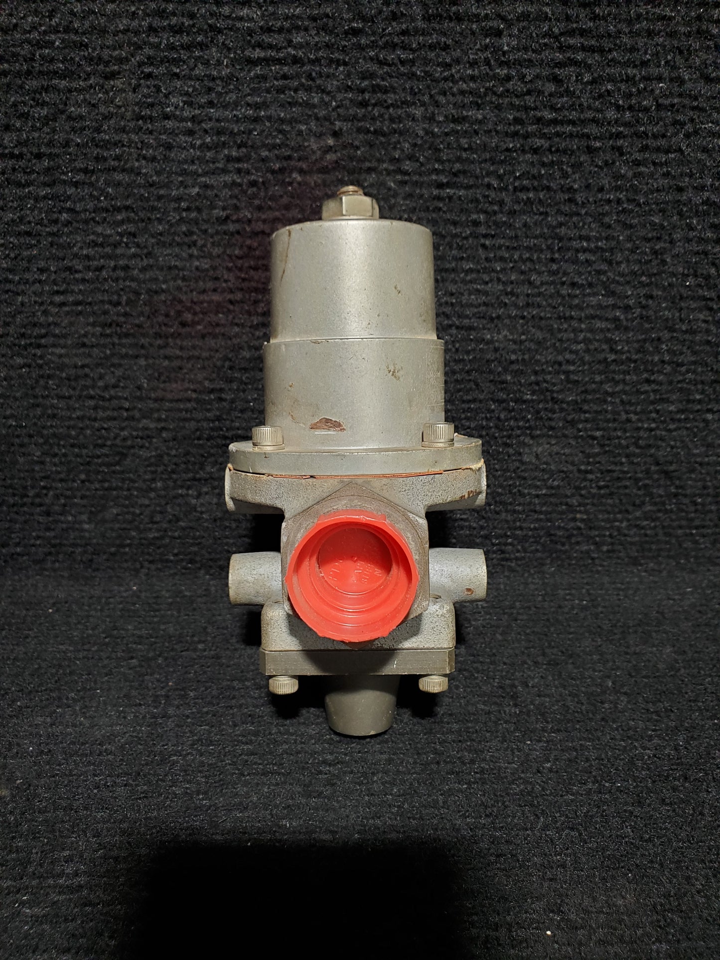 Pressure Regulator - Cessna - 5H-NWA