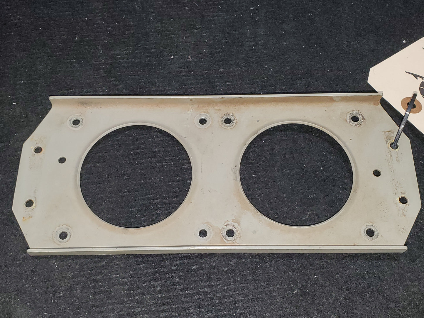 Ignition Exciter Mounting Plate - Cessna - 5Y-ZBW