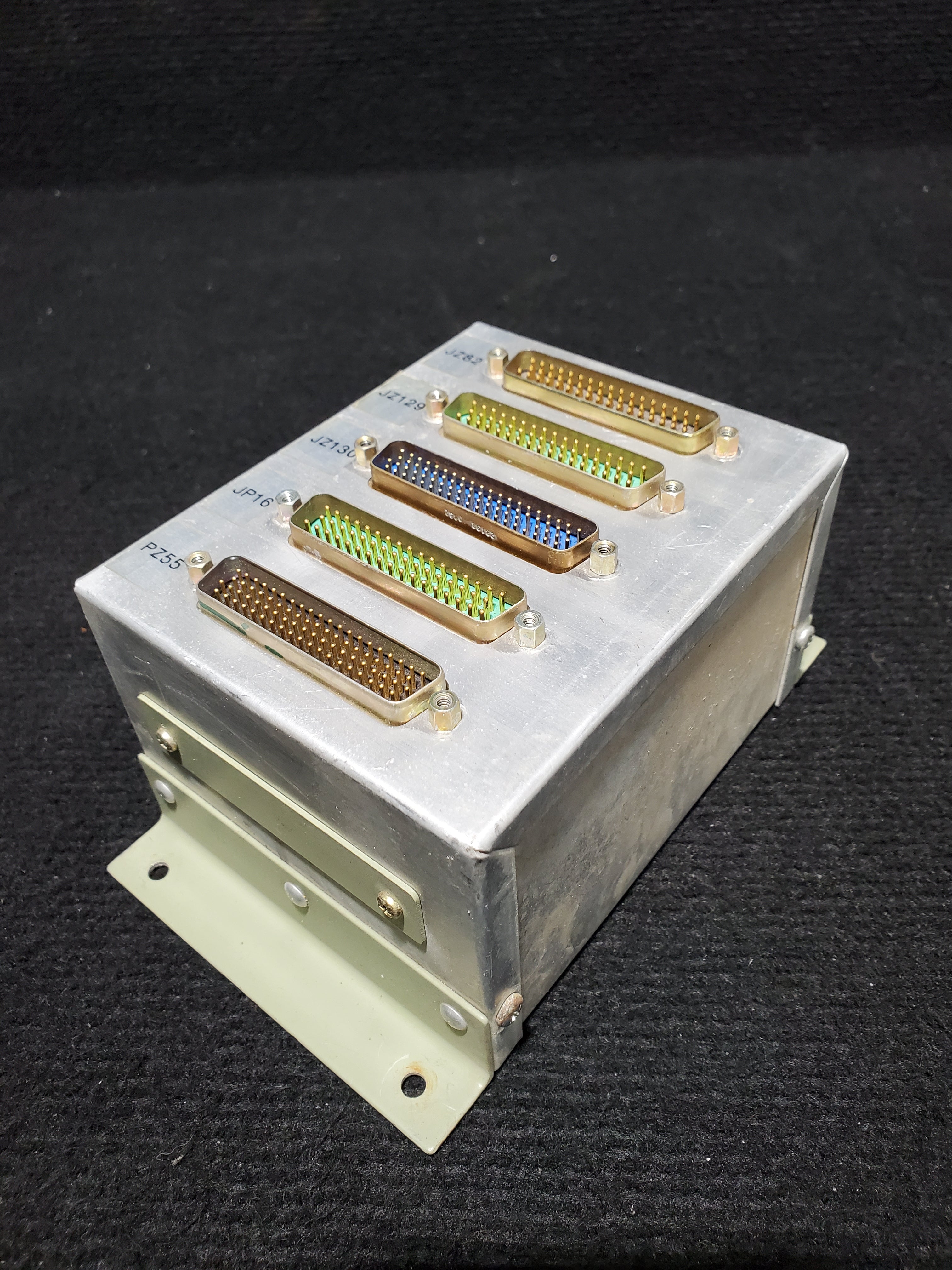 Avionics Module Box Avionics Junction Box Assy - Cessna - 5Y-MME – Global Aircraft Industries