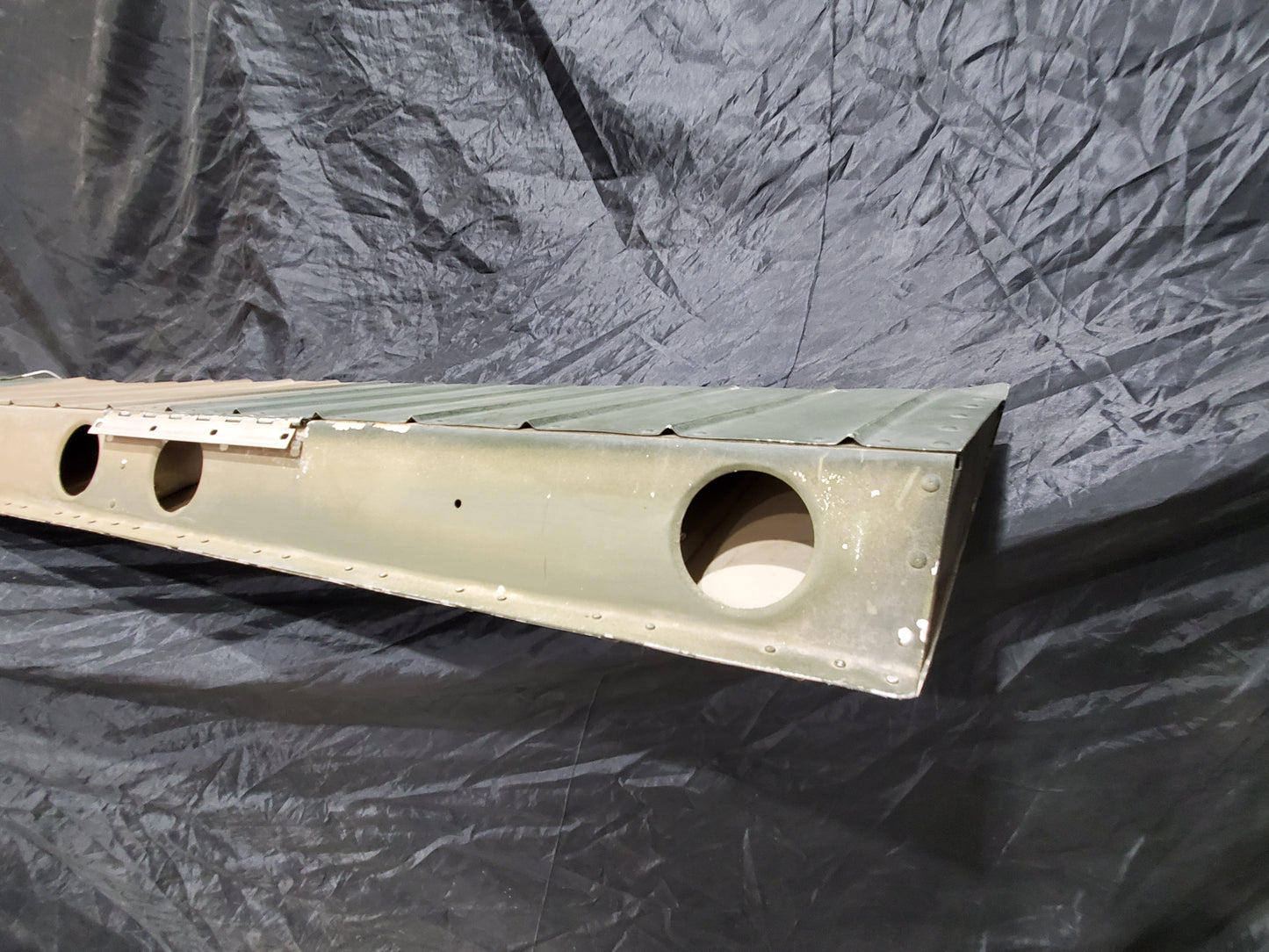 Aileron RH - Cessna 185