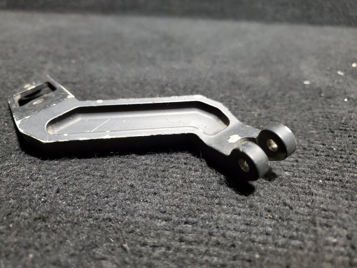 Return Spring Support - OUTBD - Cessna - 5H-TAZ