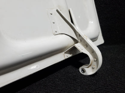 MLG Door Assy - RH OTBD - Beechcraft - C-FINV