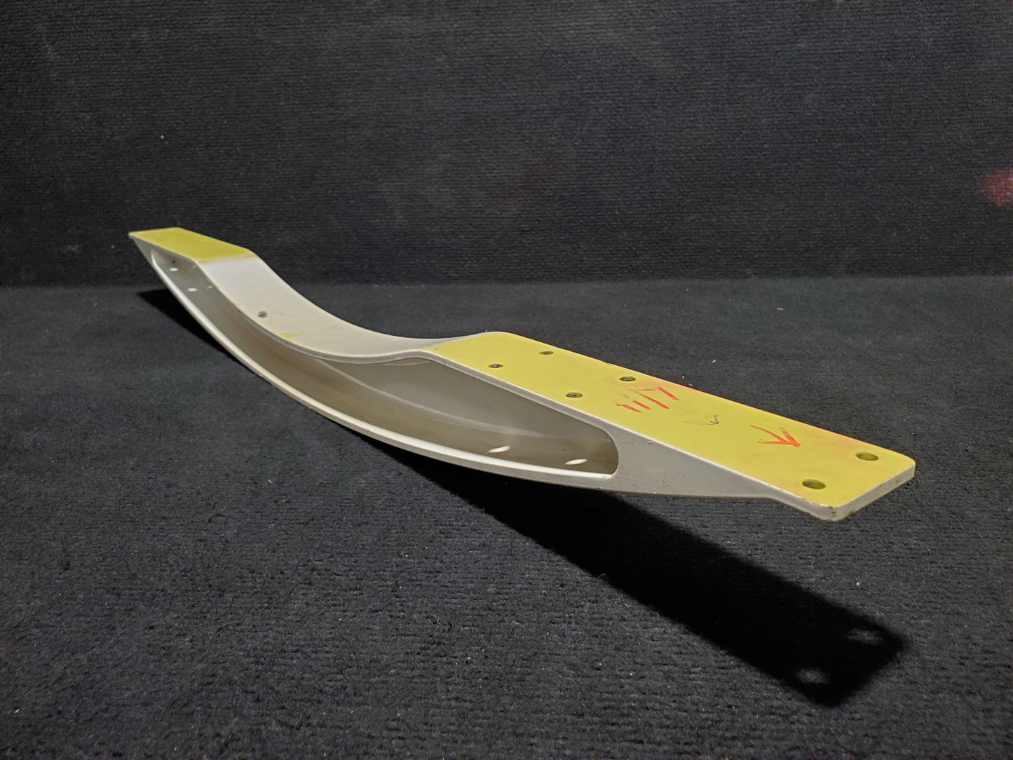 MLG Bay Stiffener - Cessna - 5Y-MME