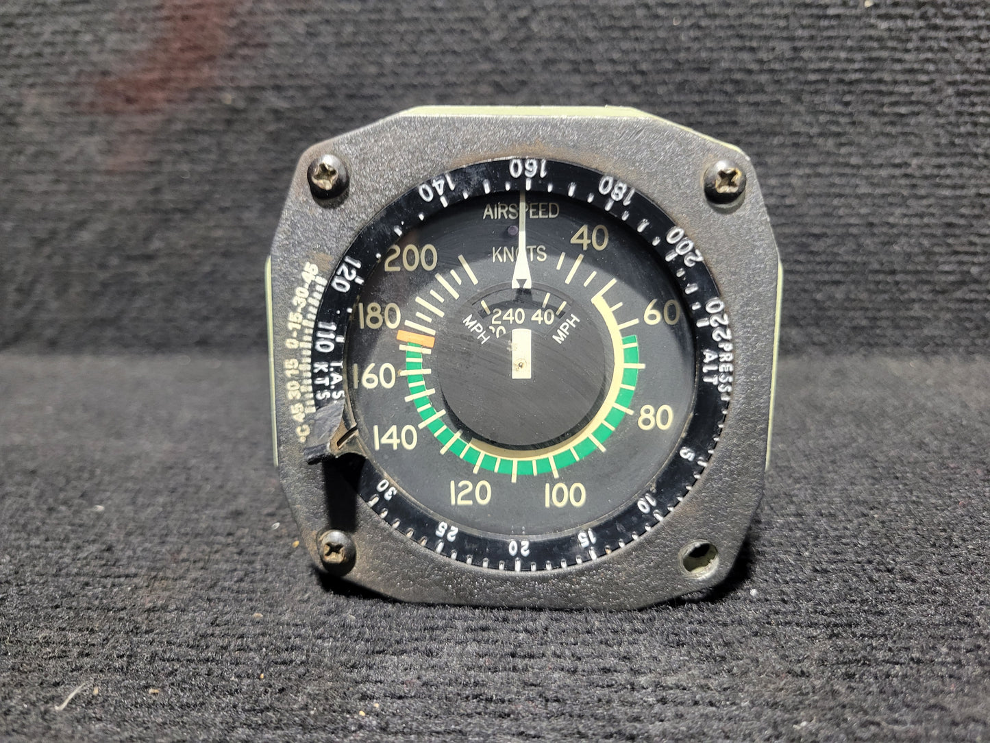Airspeed Indicator - Sigma Tek - 5H-TAZ