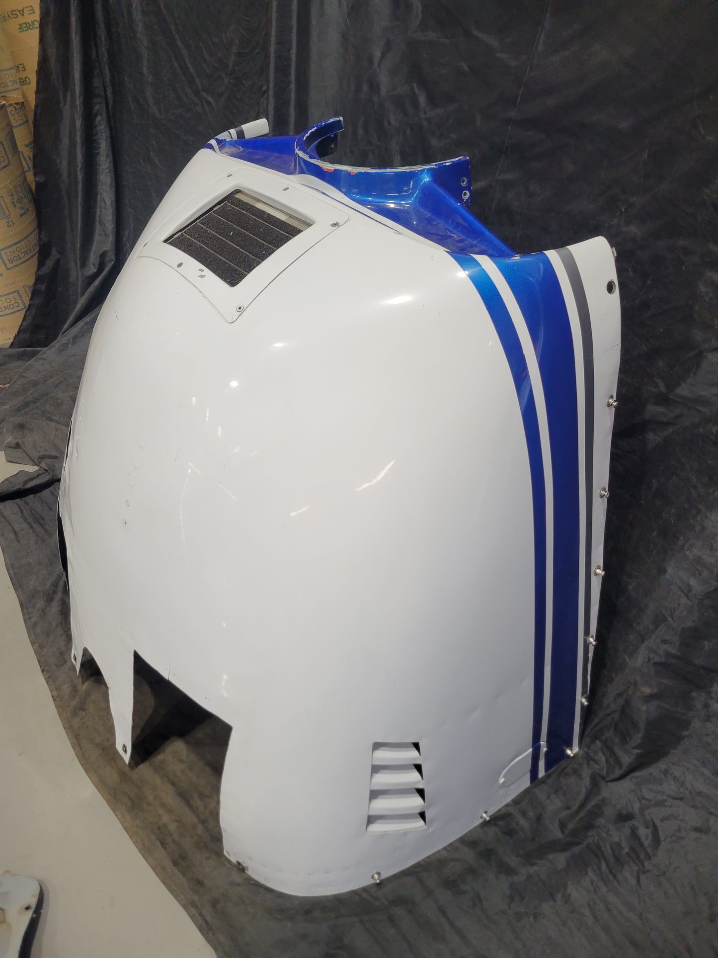 Engine Cowl - Lower - Cessna - C-GROC