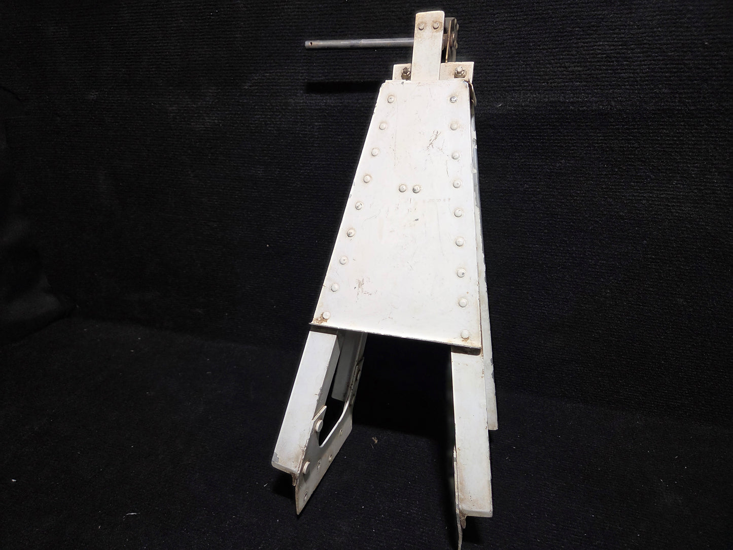 Rudder Gust Lock Assy - Aero Twin INC - Unknown Origin