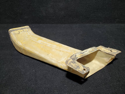Fuel Drain Cover Outboard with Cargo Pod - Cessna - 5H-NWA