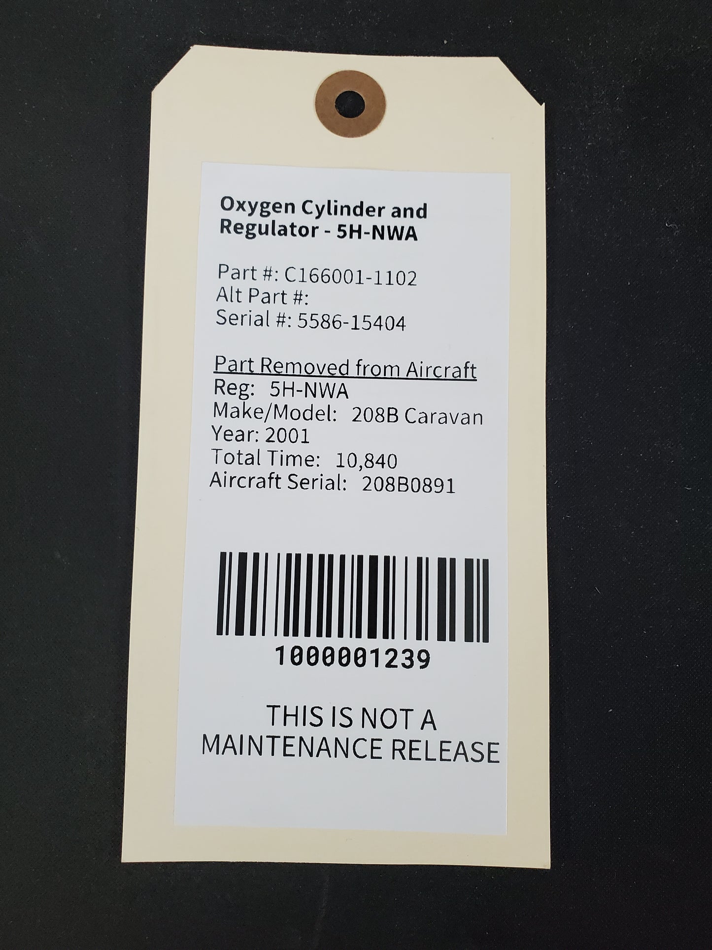 Oxygen Cylinder and Regulator - 5H-NWA