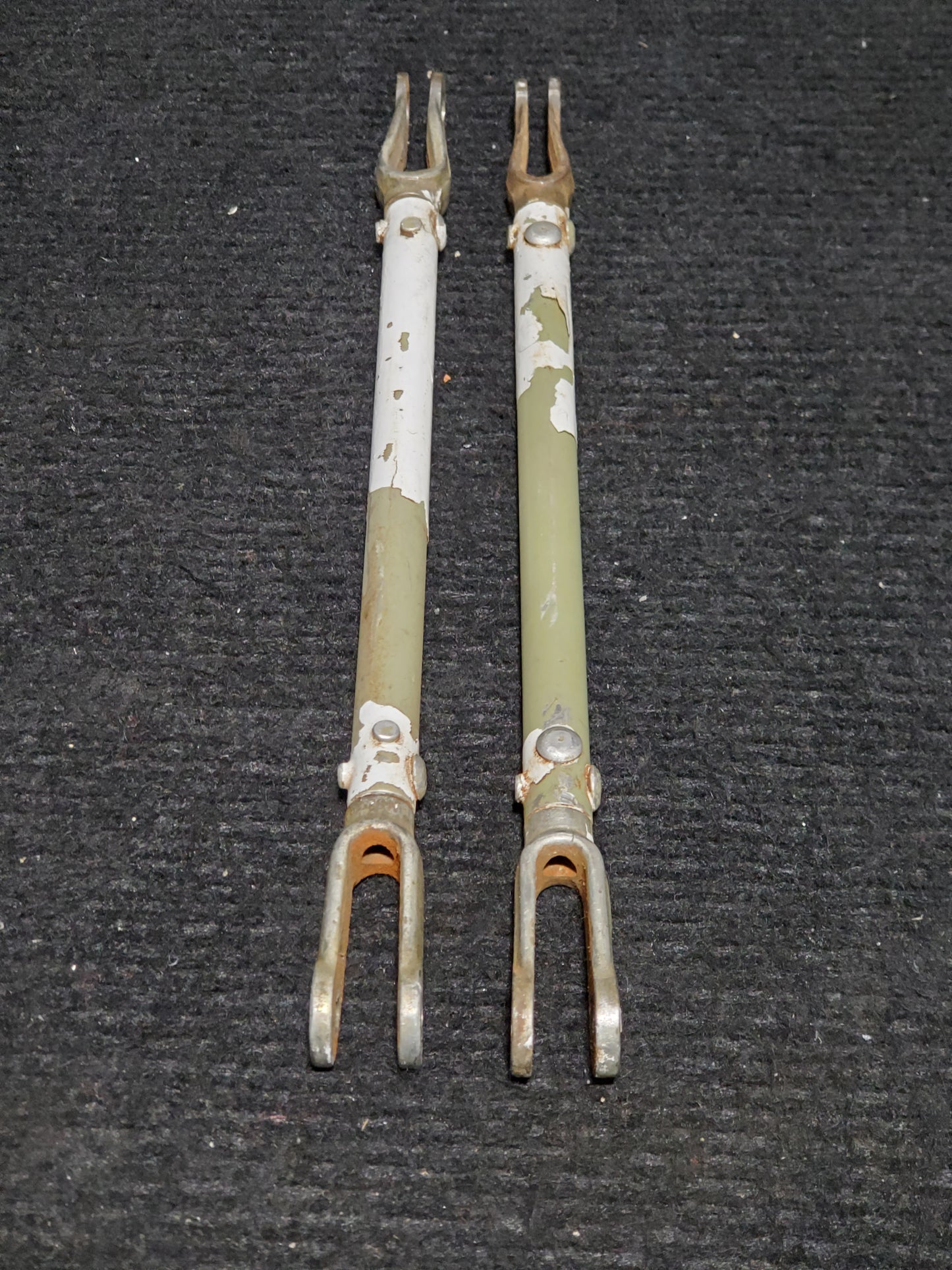 Push Rod Assy Elevator Trim Tab - Cessna - 5H-NWA