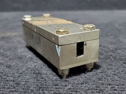 Bolt Guide Cover Assy - Cessna - OO-SEX