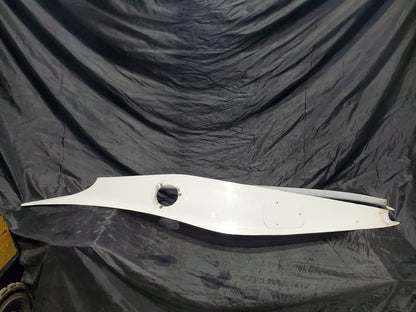 Wing Root Fairing RH - Cirrus - C-GDJL