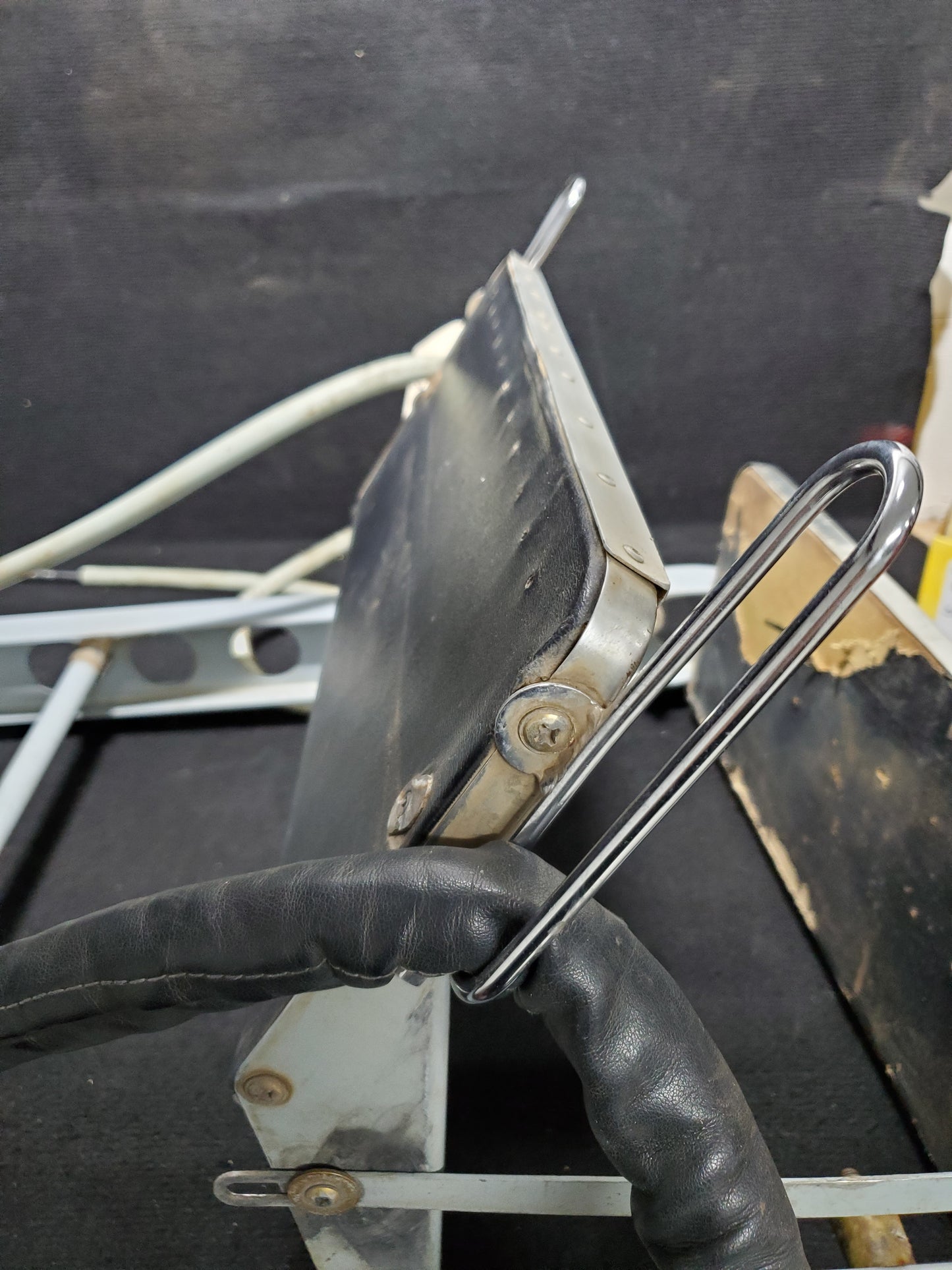 Passenger Step Assy - Cessna - 5H-NWA
