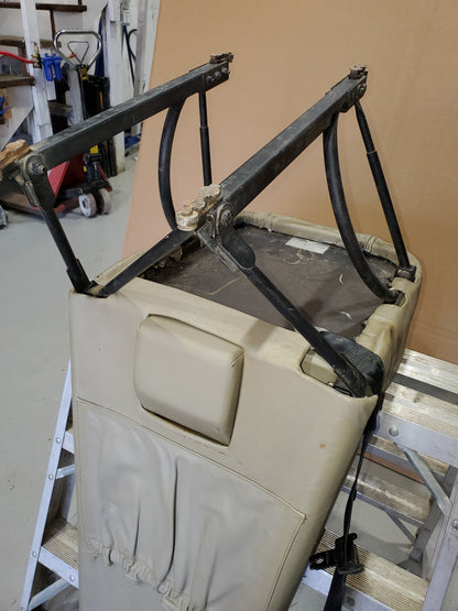 Seat Assembly - LH - Cessna - 208B Caravan - 5Y-MME - 3 of 3