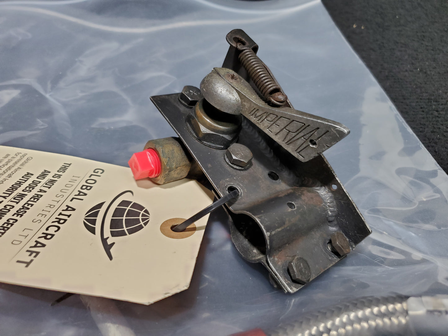 Oil Drain valve - Imperial - C-FJEZ