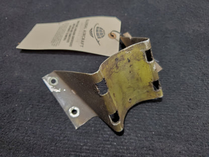 Fuel Strainer Backet - Cessna - 735