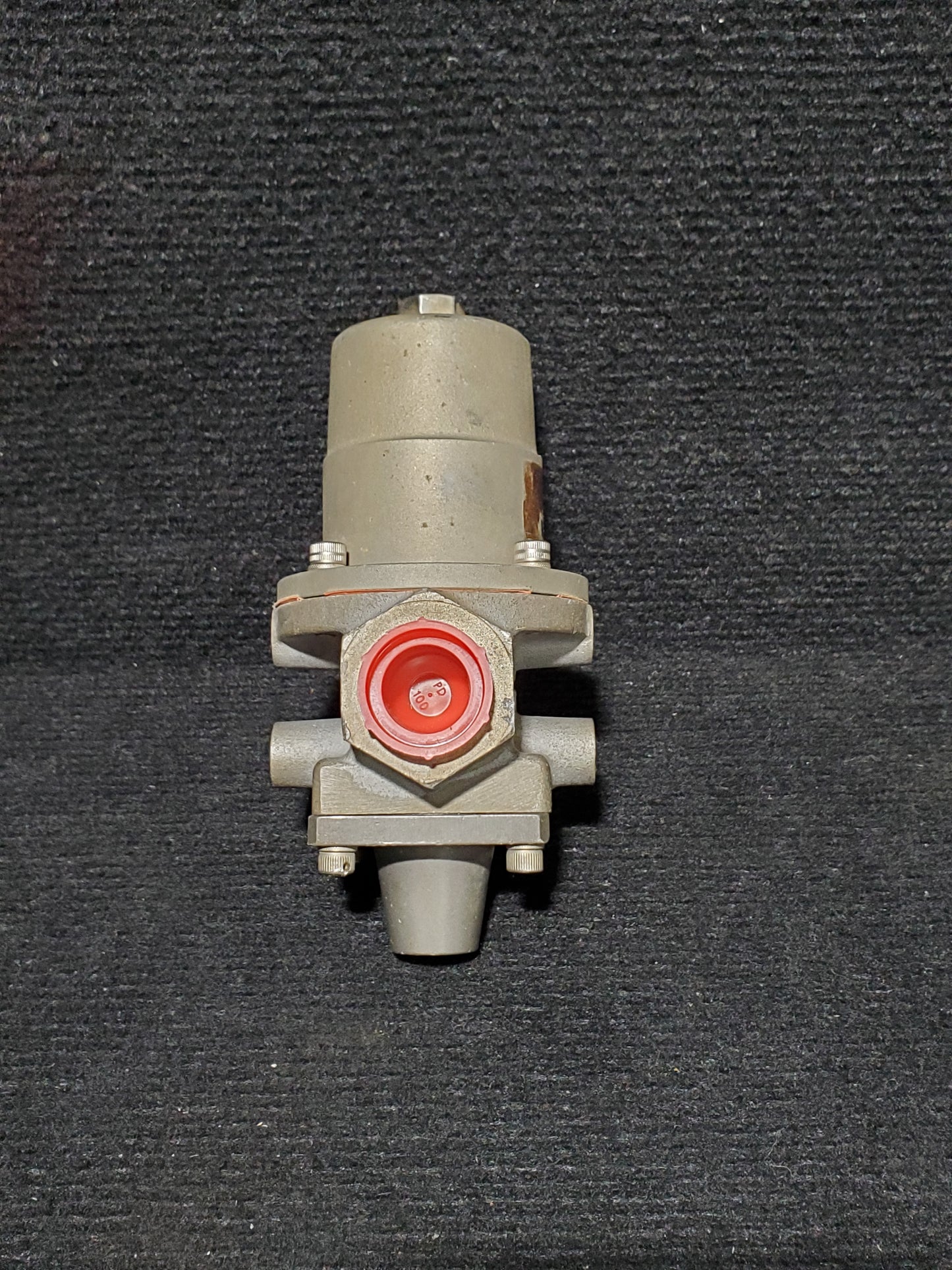 Pressure Regulator - Cessna - 5H-TAZ