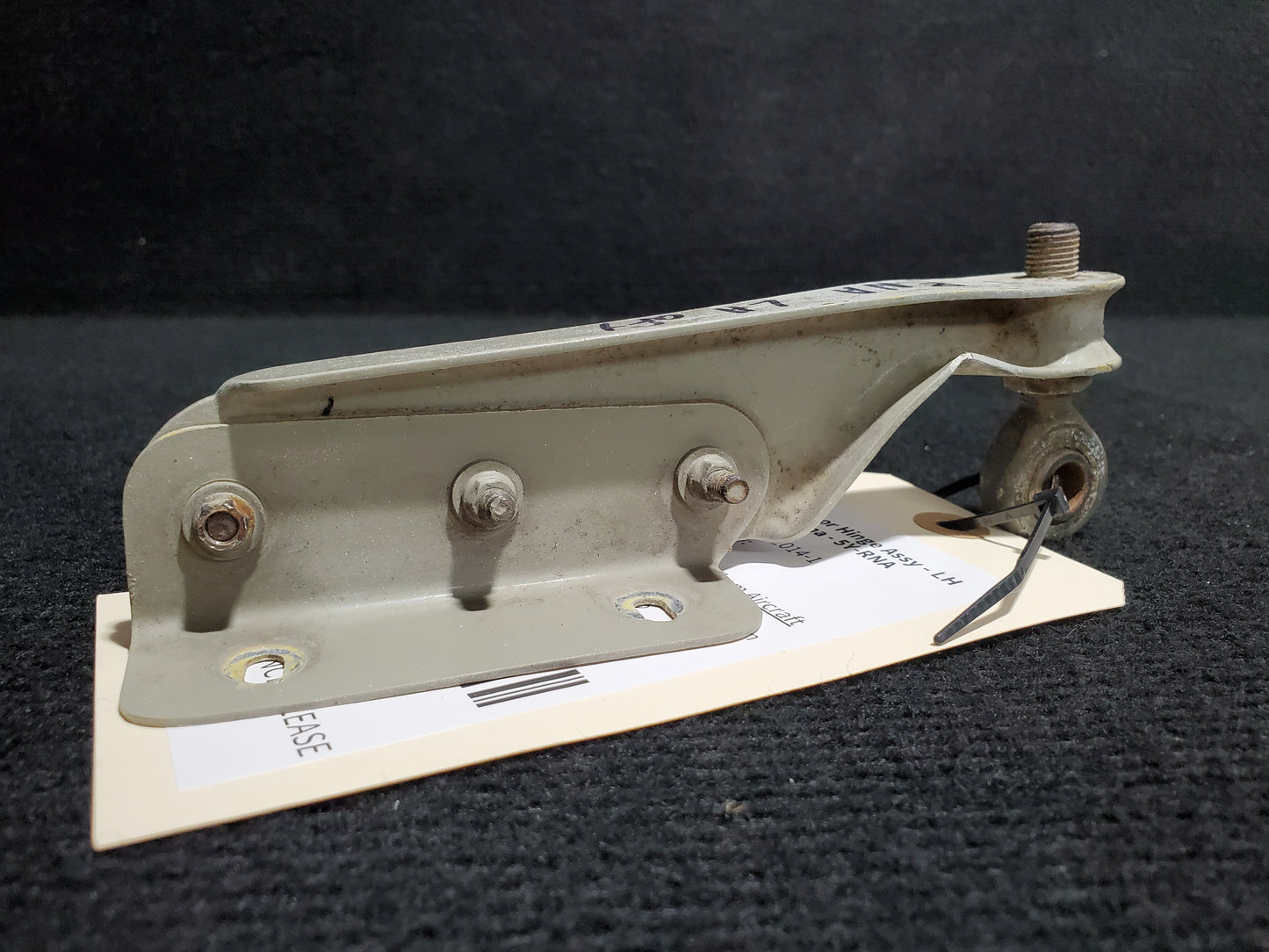 Cowl Door Hinge Assy - LH Aft - Cessna - 5Y-RNA