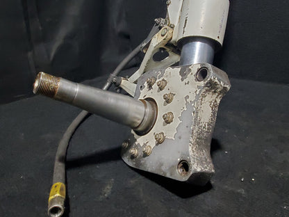 Main Landing Gear Strut Assy LH - Cessna - C-FSYN